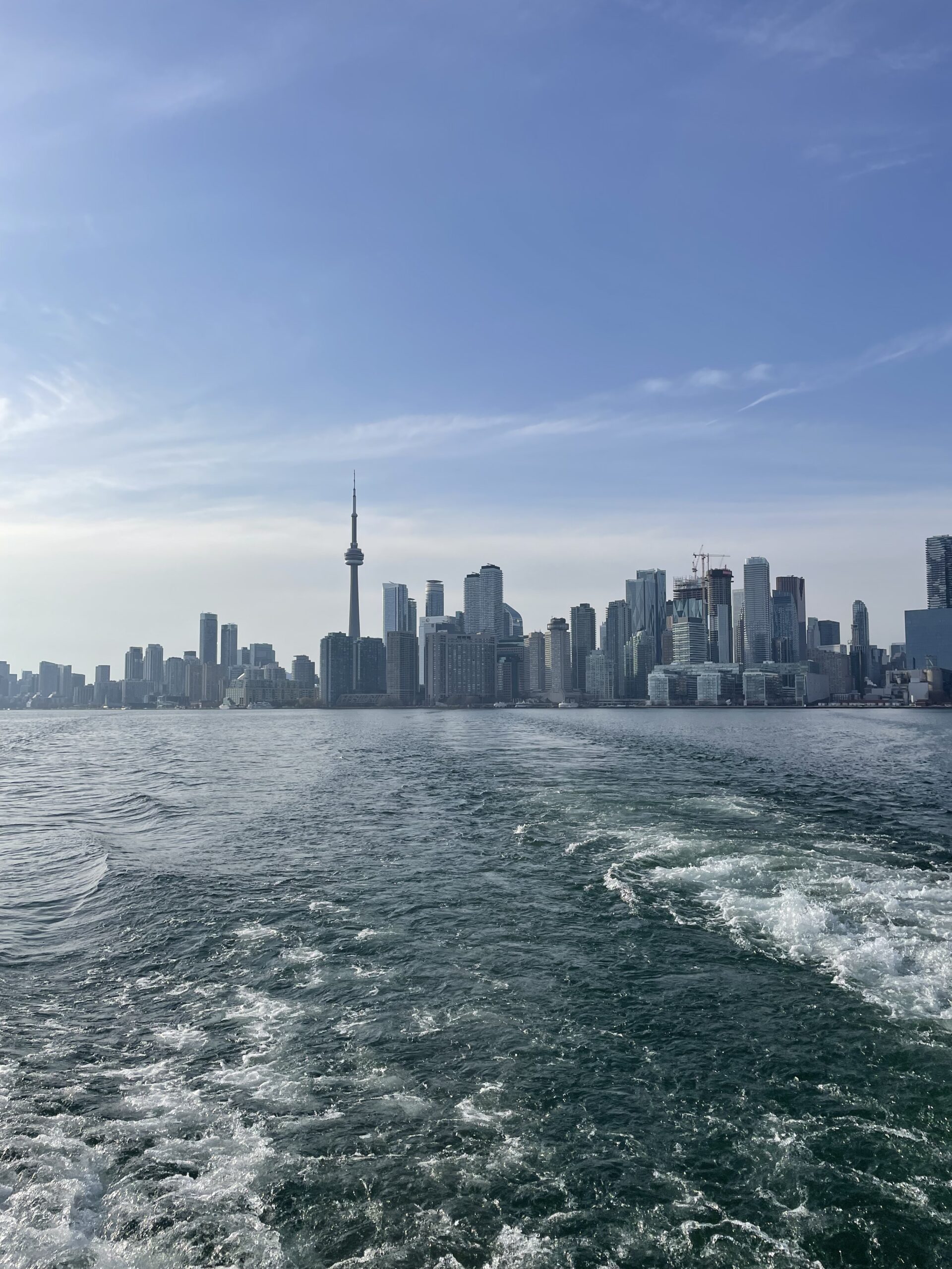 Vue panoramique de Toronto, illustrant l’expérience personnalisée et immersive de l’offre à la carte, pour explorer la ville selon vos envies.